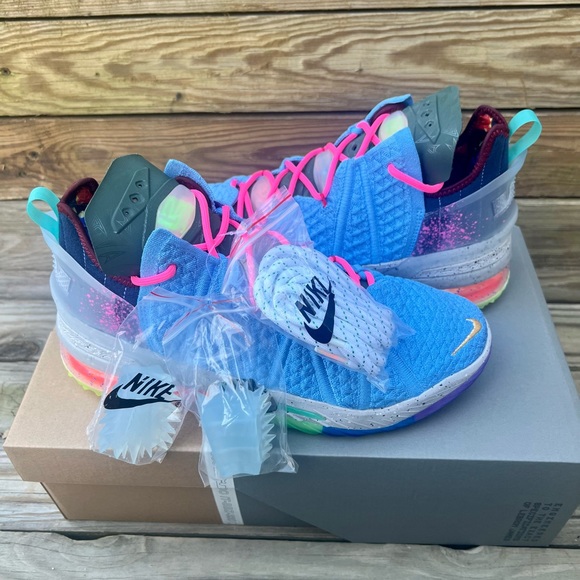 Lebron XVIII University Blue/Metallic Gold Men’s Size 10 Women’s Size 11.5 - Picture 4 of 13